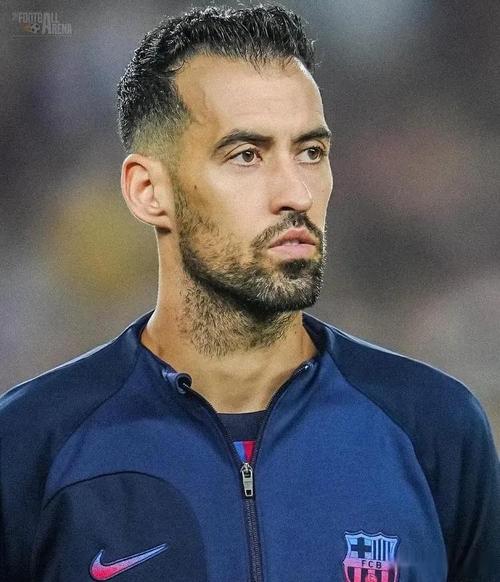 哈维祝福布斯克茨:你是我见过最好的后腰,享受你在场上的安全感