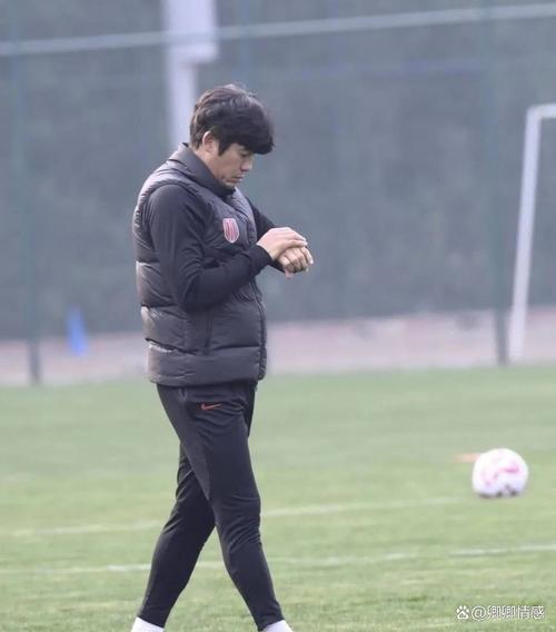 徐正源谈板凳深度问题:若韦世豪或另一名外援在,可能比赛更顺