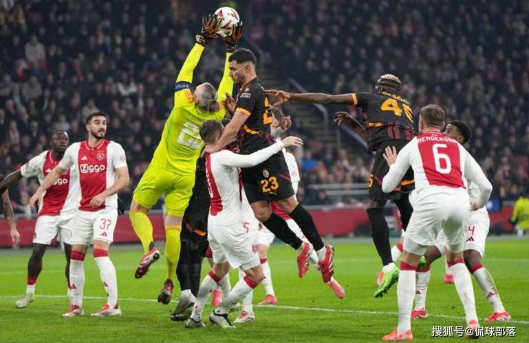 3分钟3球!穆勒送助攻温哥华先下一城,随后西雅图1分钟2球反超