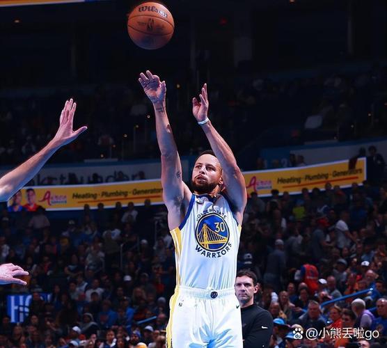 库里未被列为MVP候选?训练师:滑稽但感激 这能激励出最好的库里