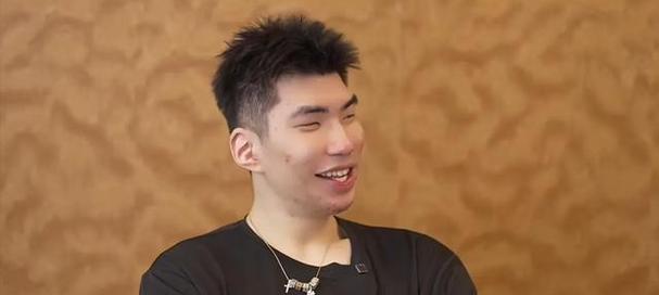 西乙常规赛首秀!余嘉豪9分3板&罚球10中7&正负值-1 球队惨败24分