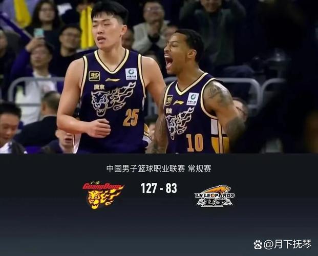 杀进FIBA亚洲女篮联赛决赛!杜锋赛后跟广东女篮全队致意