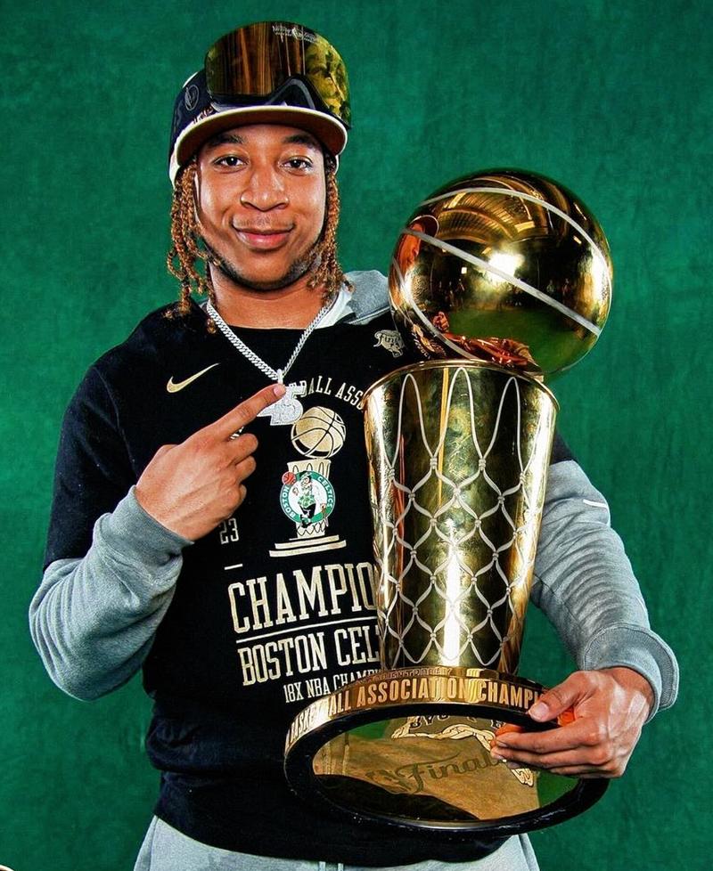 火记谈杰伦-格林4号球衣被JD-戴维森穿走:一个时代的结束