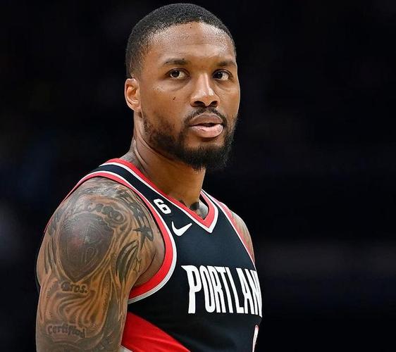 雄鹿老板:裁掉利拉德是理性的决定 他打不了球队会出现巨大缺口