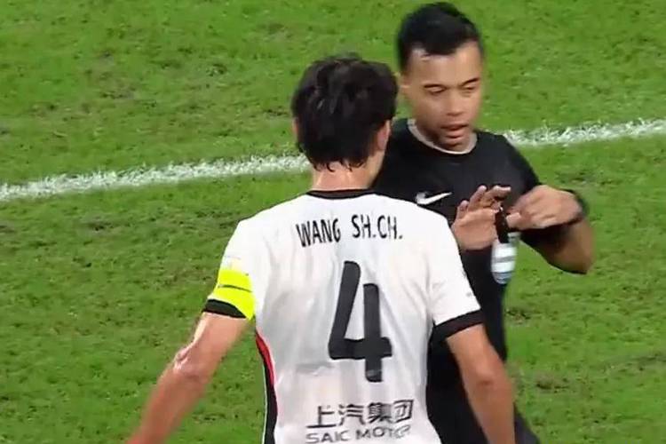 记者：穆斯卡特临场调度打99分，海港拥有颜骏凌、陈威是福气