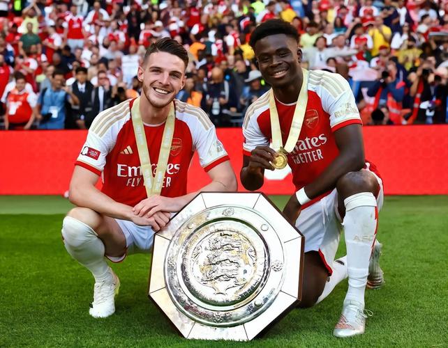 假期看欧冠⚔明晨焦点战巴萨vs巴黎！阿森纳、曼城等队出战