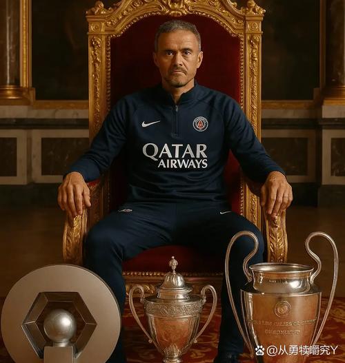 教练对决！巴萨发布战巴黎海报：弗里克对决恩里克