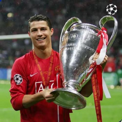 巴黎今年欧冠打进38球，追平曼联保持的自然年欧冠进球纪录