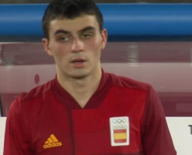 佩德驴😨22岁佩德里开季11场全首发场场不落，场均出战近85分钟