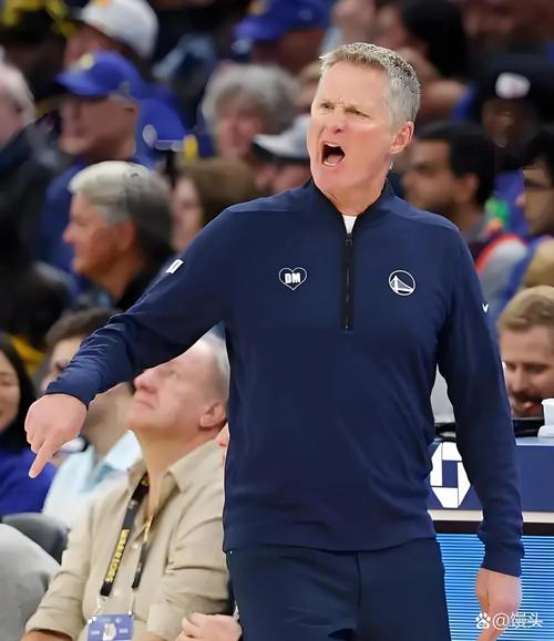 邓利维：上赛季梅尔顿出场虽短暂但体现足够价值 很幸运他能回归