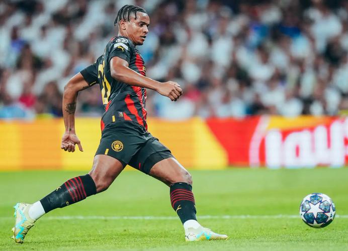 阿坎吉坐稳国米主力位置，瑞士主帅：他有自信有能力效力任何球队