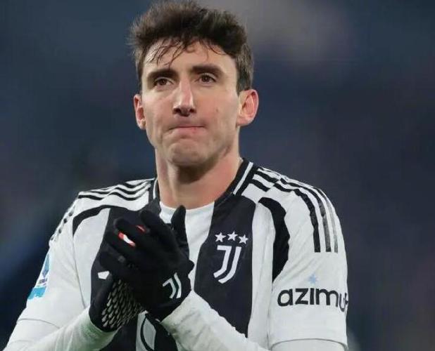 经纪人谈维加没留在尤文：管理层的更迭，导致尤文推迟做决策