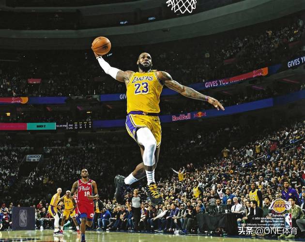 詹姆斯：我小时候就梦见自己打NBA 但高中时才意识到能以打球为生