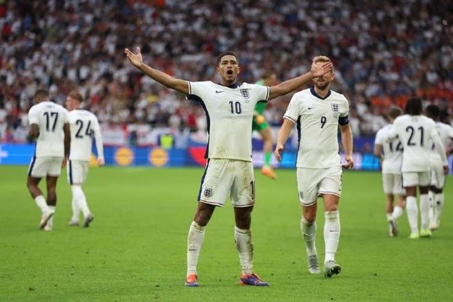 英格兰U21队名单:小贝林厄姆、恩瓦内里、吉滕斯、刘易斯在列