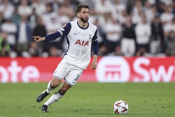 本坦库尔谈续约：很高兴能在这家了不起的球队续写故事，我爱热刺