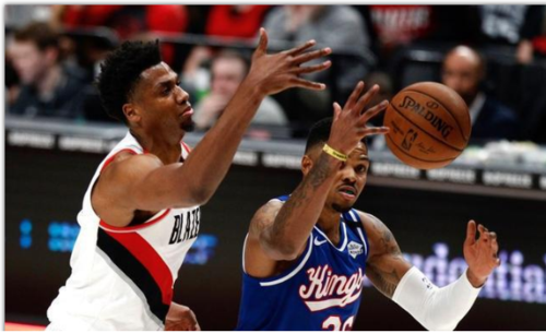 怀特谈与内线配合：正逐渐磨合进展不错 过程很有意思共同进步