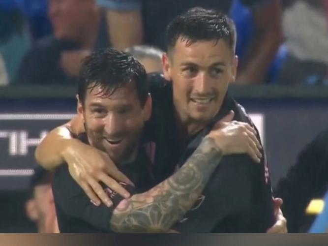 布斯克茨再现手术刀直塞，梅西单刀面对门将打偏