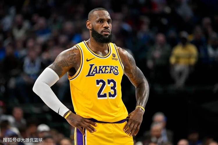 这会成为一个问题吗?船记:湖人在季前赛前两场 快攻被打42-11