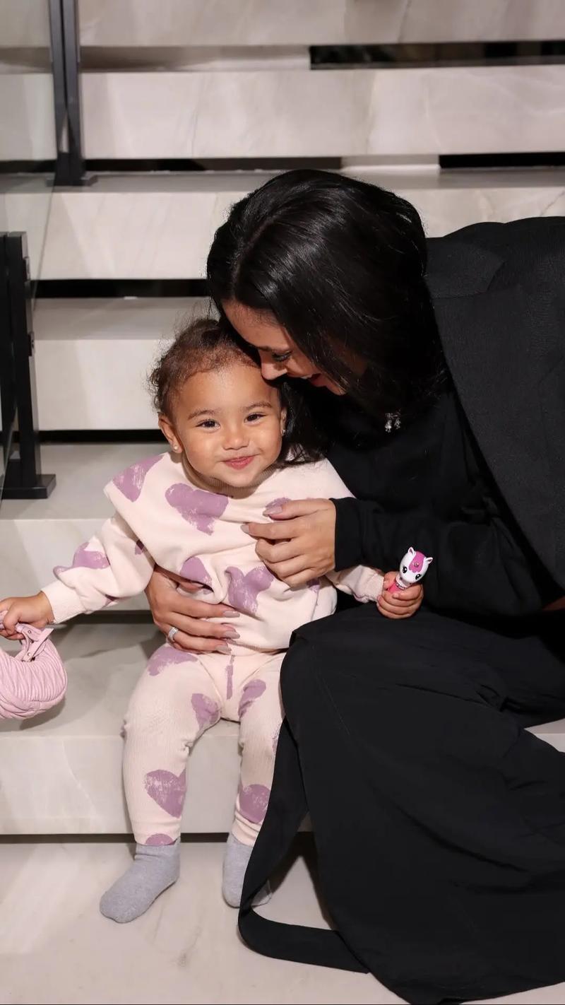 内马尔为女儿庆祝2岁生日,巴媒此前报道称他花64万欧办生日派对