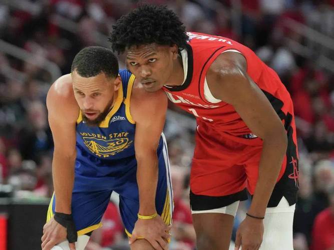 阿门-汤普森：詹姆斯是我最喜欢的球员 被与他比较很疯狂