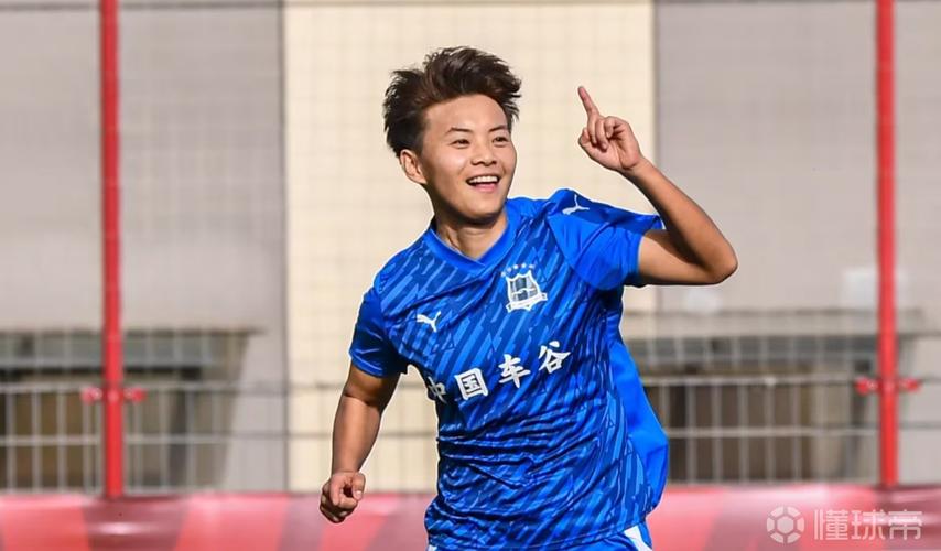 王霜:感谢来到现场支持我们的球迷,希望胜利能让他们狂欢