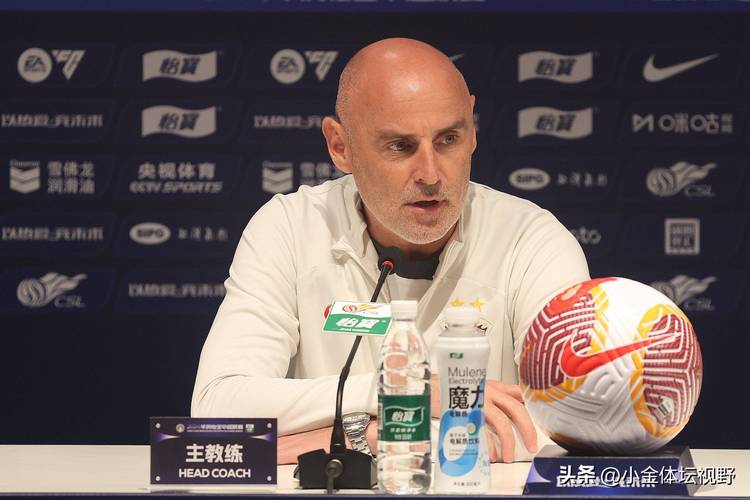 亚足联官方：海港外援古斯塔沃暴力行为染红，停赛3场罚2000美元