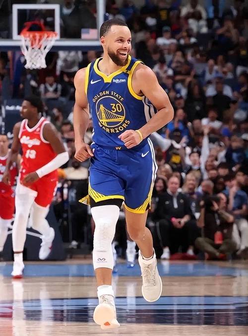 体育画报排新赛季Top50-11：库里11 浓眉13 小卡14 KD15 哈登27