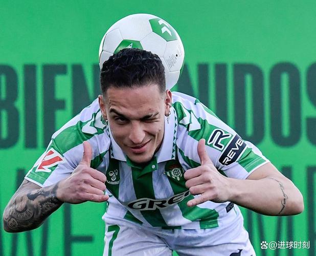 安东尼：暂未考虑金球奖但获奖并非不可能 心态平稳一切都会顺利