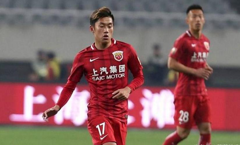 德保罗向第四官员抱怨换人太慢:快点啊,换个人要等俩小时