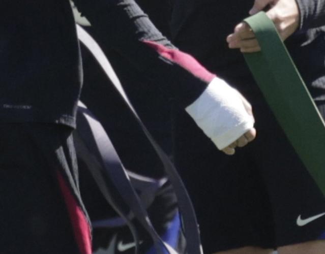 每体：拉菲尼亚离开训练场，将缺席对阵赫罗纳的比赛