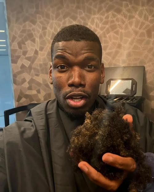 何时迎首秀?博格巴社媒晒训练照:我跟更喜欢用微笑等待机会