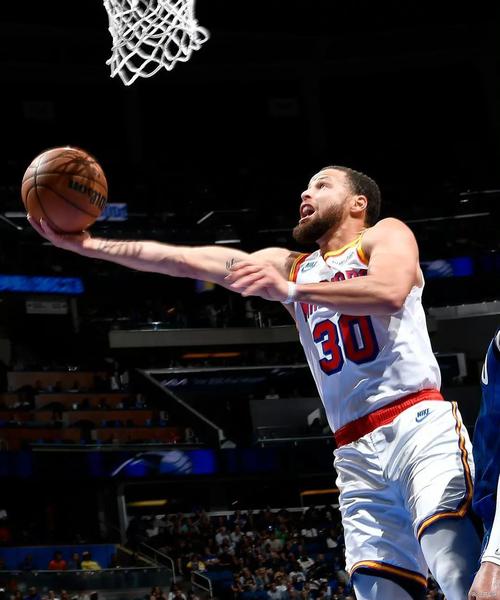 👀开赛季库里20罚100分 东契奇29罚92分 亚历山大40罚90分