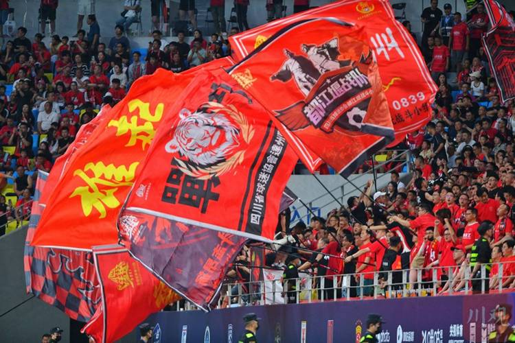 一度2分领跑!蓉城落后海港4分,提前1轮退出中超冠军争夺!