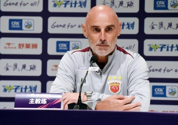 穆斯卡特:我无法为球队感到更多自豪 现在我的妻子在等我吃饭