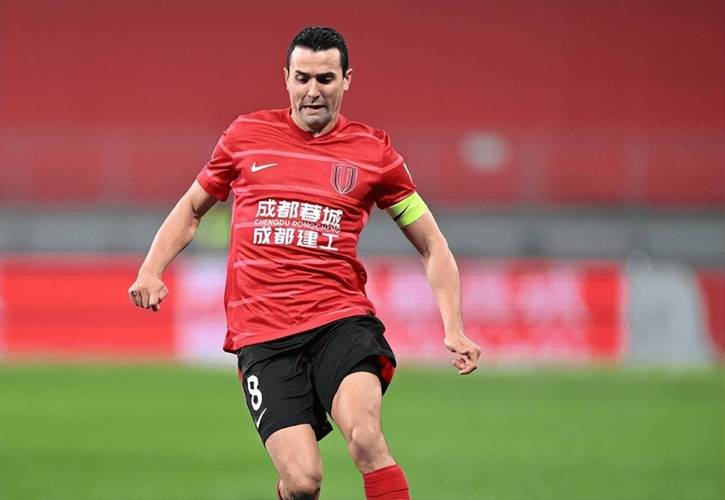 周定洋:在亚冠拿下我们第一个客场积分,为拼搏的小伙子自豪