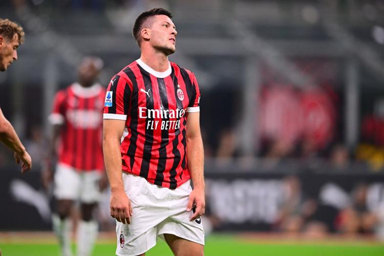 德天空：加拉塔萨雷和伊卡尔迪计划就续约进行首次谈判