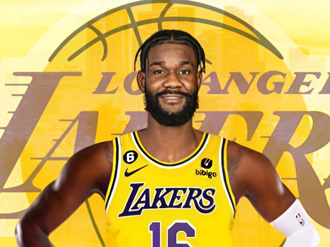 艾顿:此前连续客场赛后詹姆斯都会发消息鼓励我们 你不得不爱他